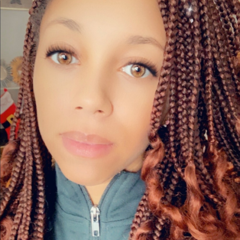 Meet your Posher, Brandi